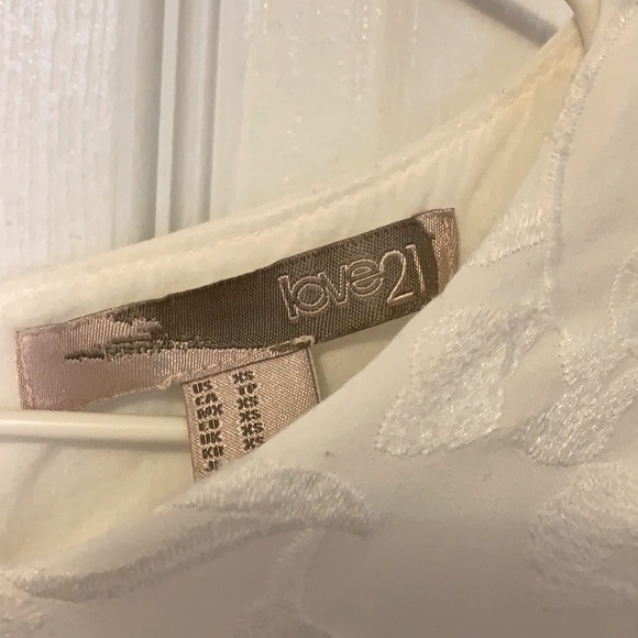 White Floral Forever 21 Dress - Picture 2 of 5